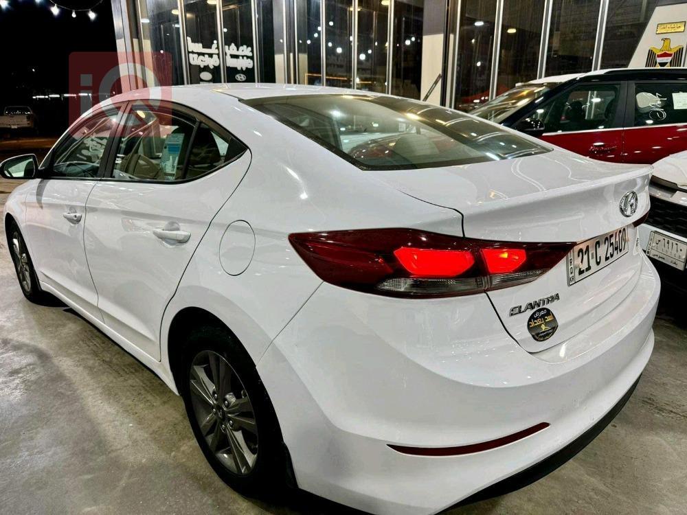 هیوندای ئەلەنترا